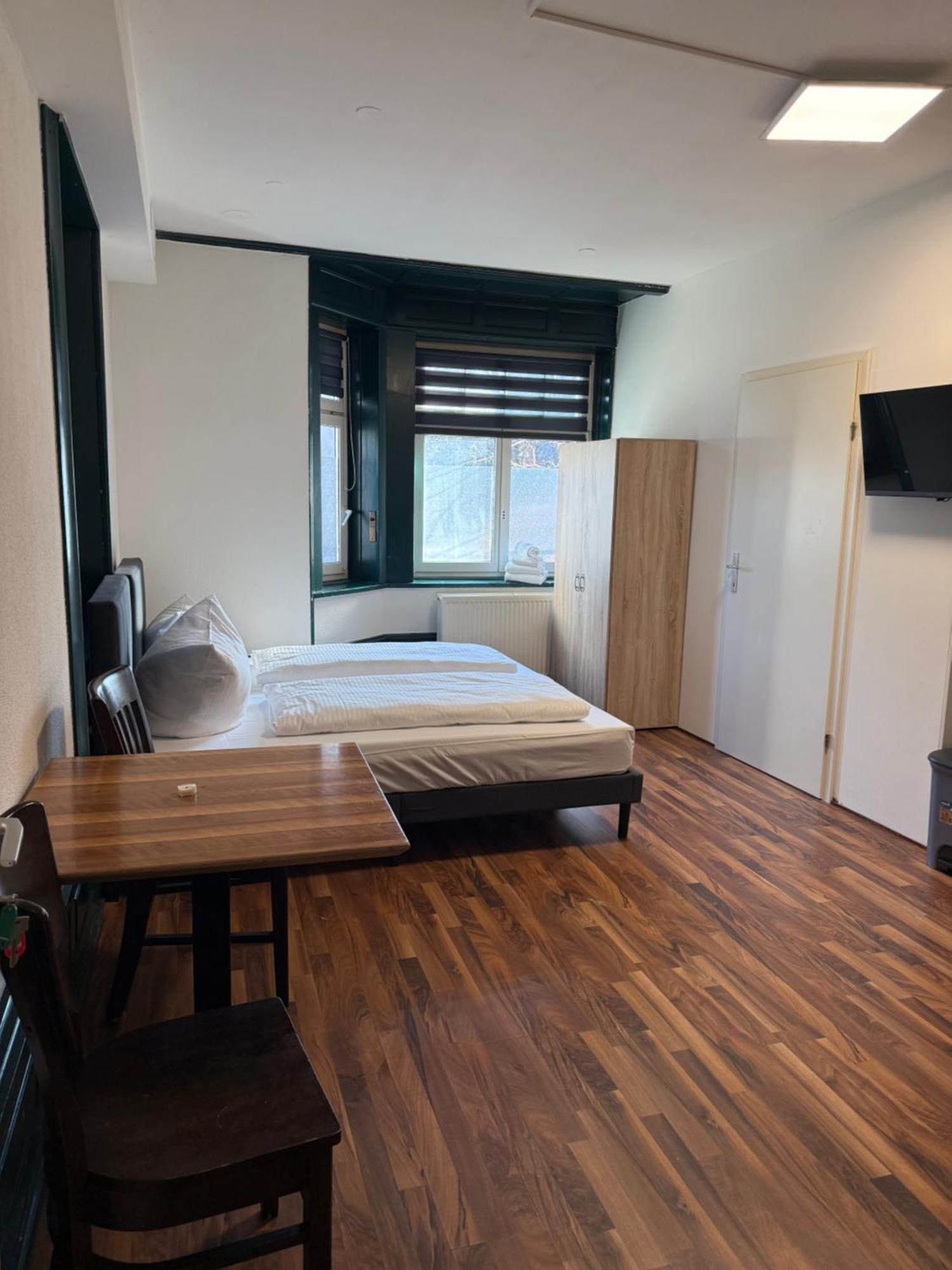 Crown Living Villa Blumenau Studios, Smarttv, Parkplatz Lustenau Luaran gambar