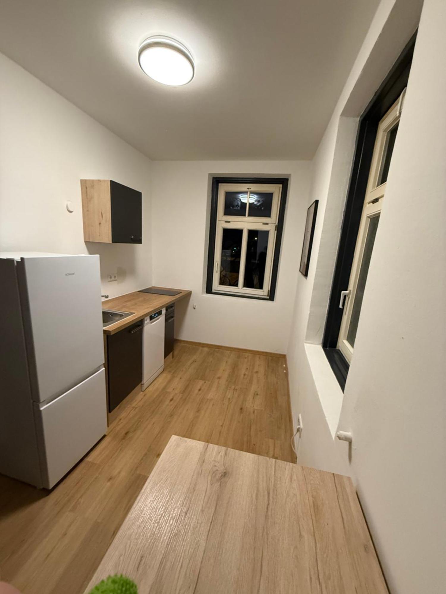 Crown Living Villa Blumenau Studios, Smarttv, Parkplatz Lustenau Luaran gambar