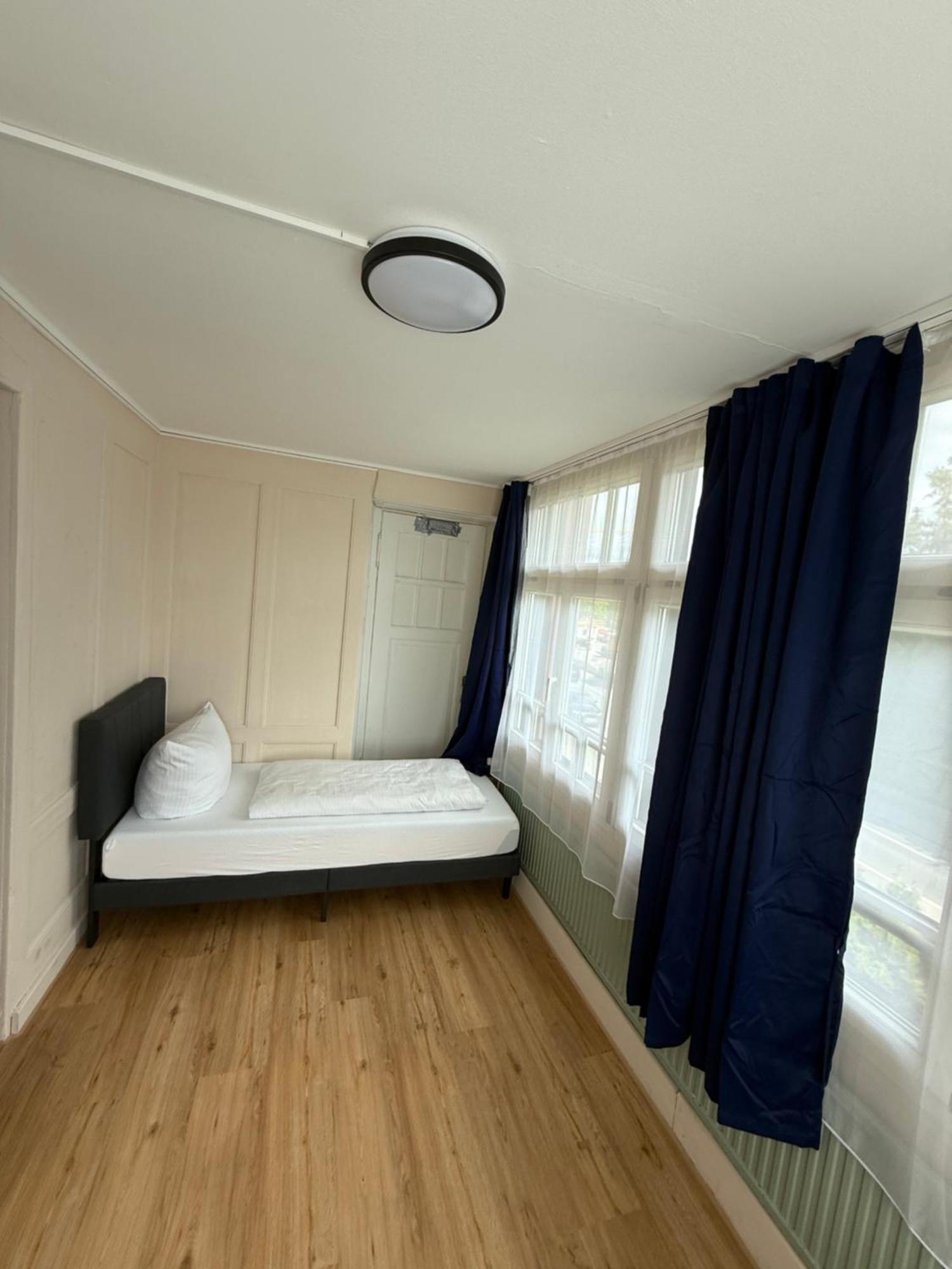 Crown Living Villa Blumenau Studios, Smarttv, Parkplatz Lustenau Luaran gambar